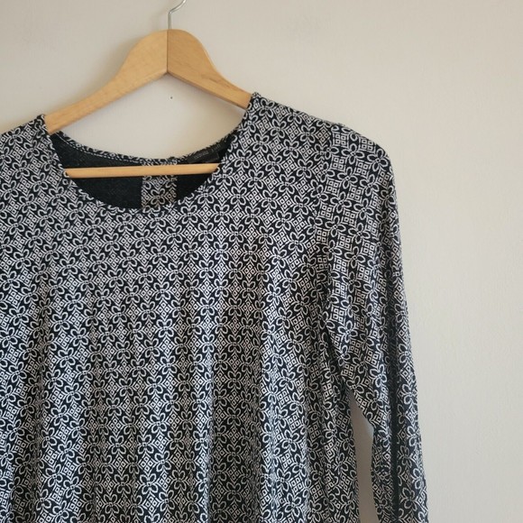 J Jill Wearever Collection Womens Patterned Button Back Tunic Top Size XS Office - Picture 2 of 9